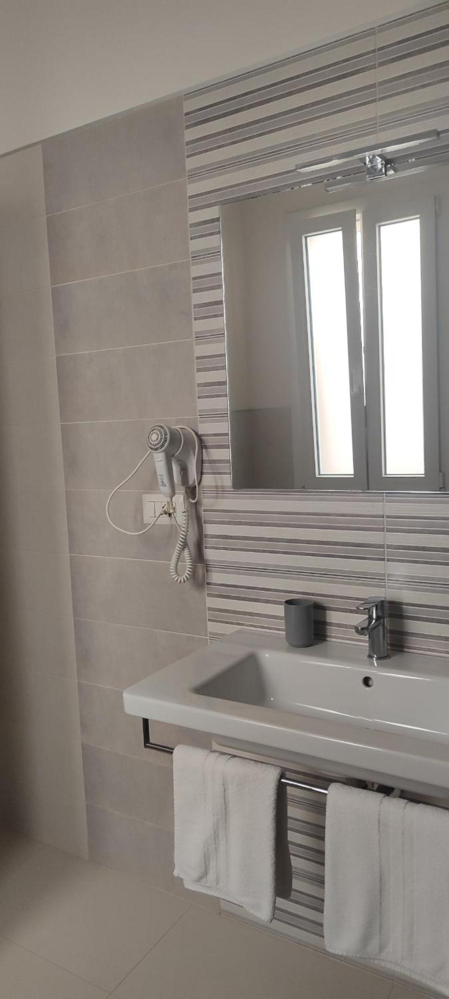פורטו צ'זראו Casa Vacanze Rossini מראה חיצוני תמונה